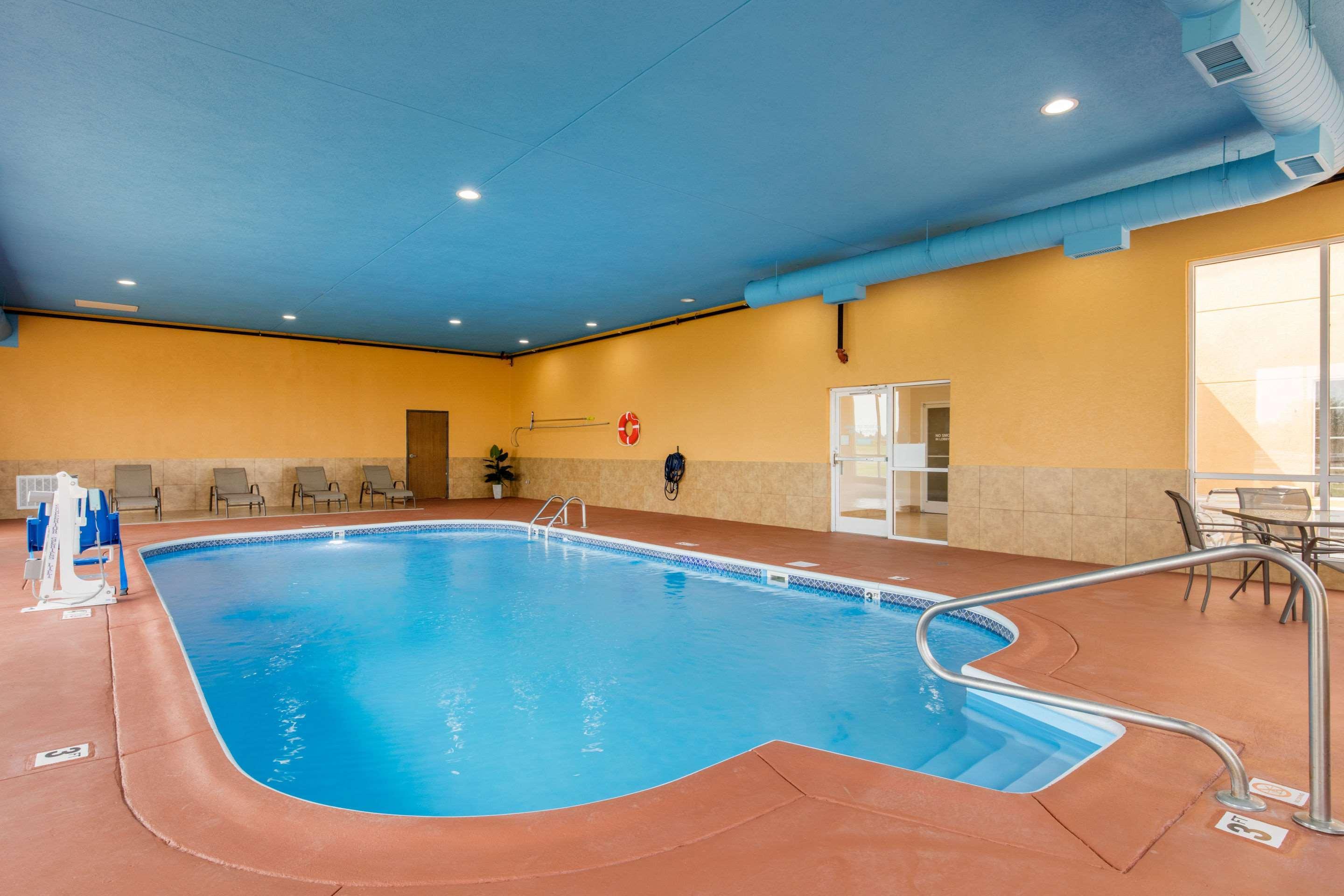 Quality Inn カディス  エクステリア 写真
