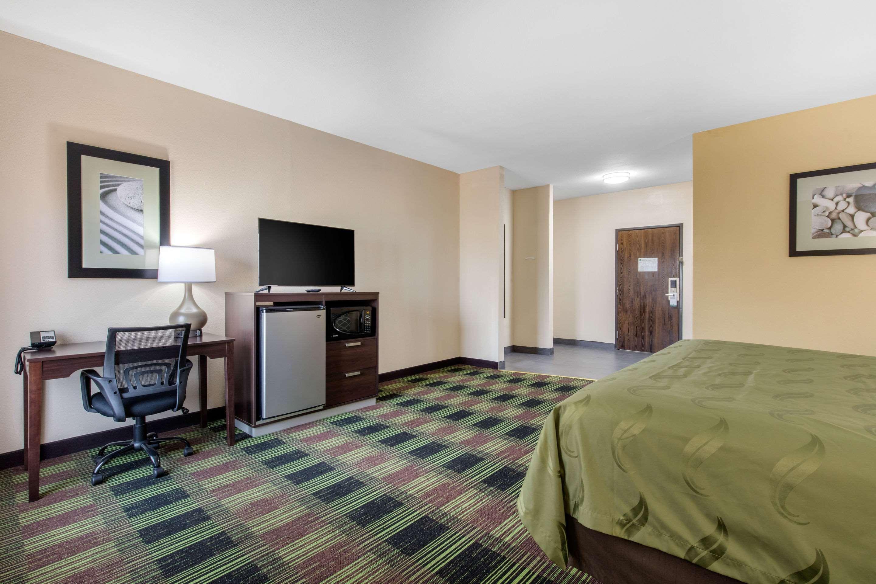 Quality Inn カディス  エクステリア 写真