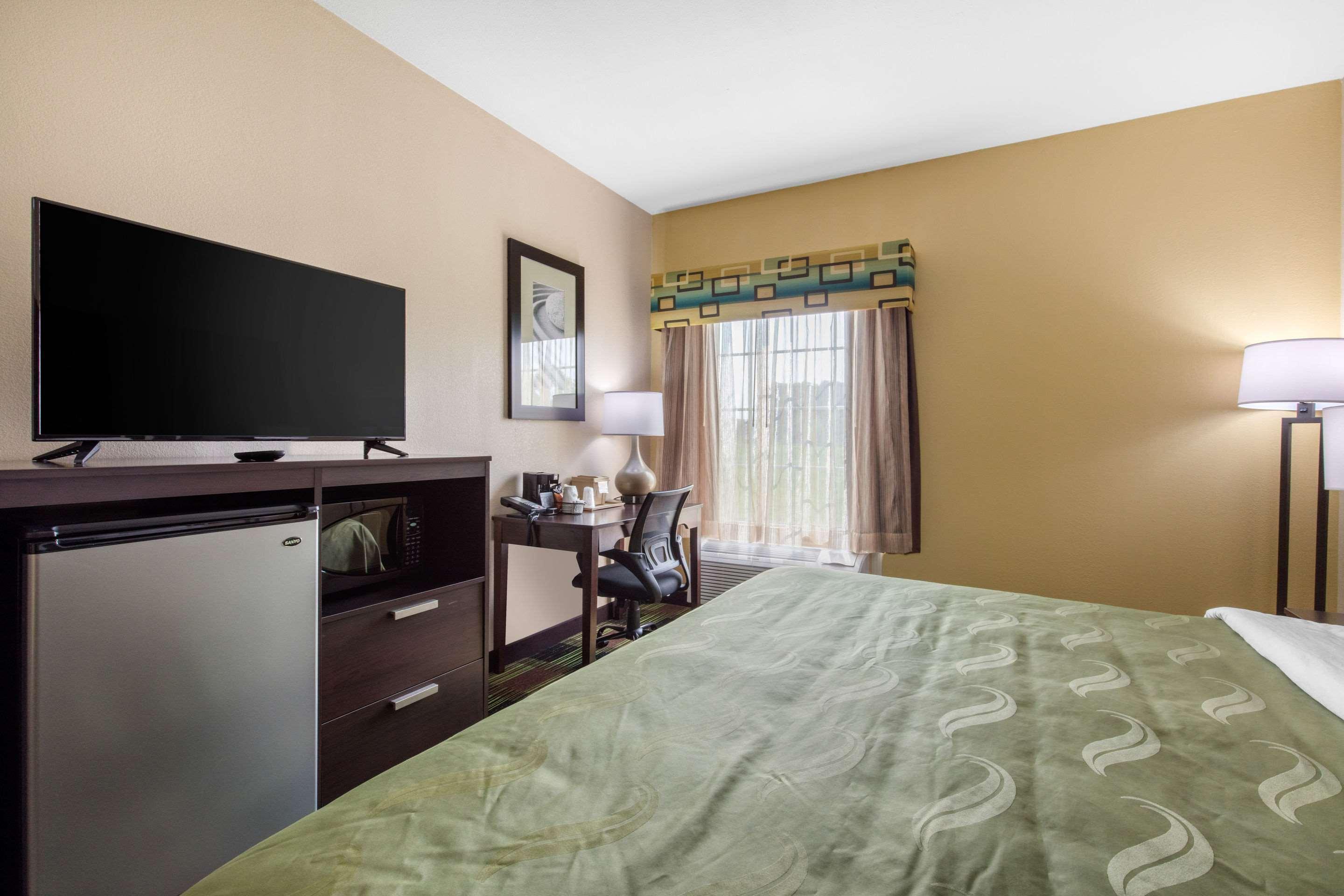 Quality Inn カディス  エクステリア 写真