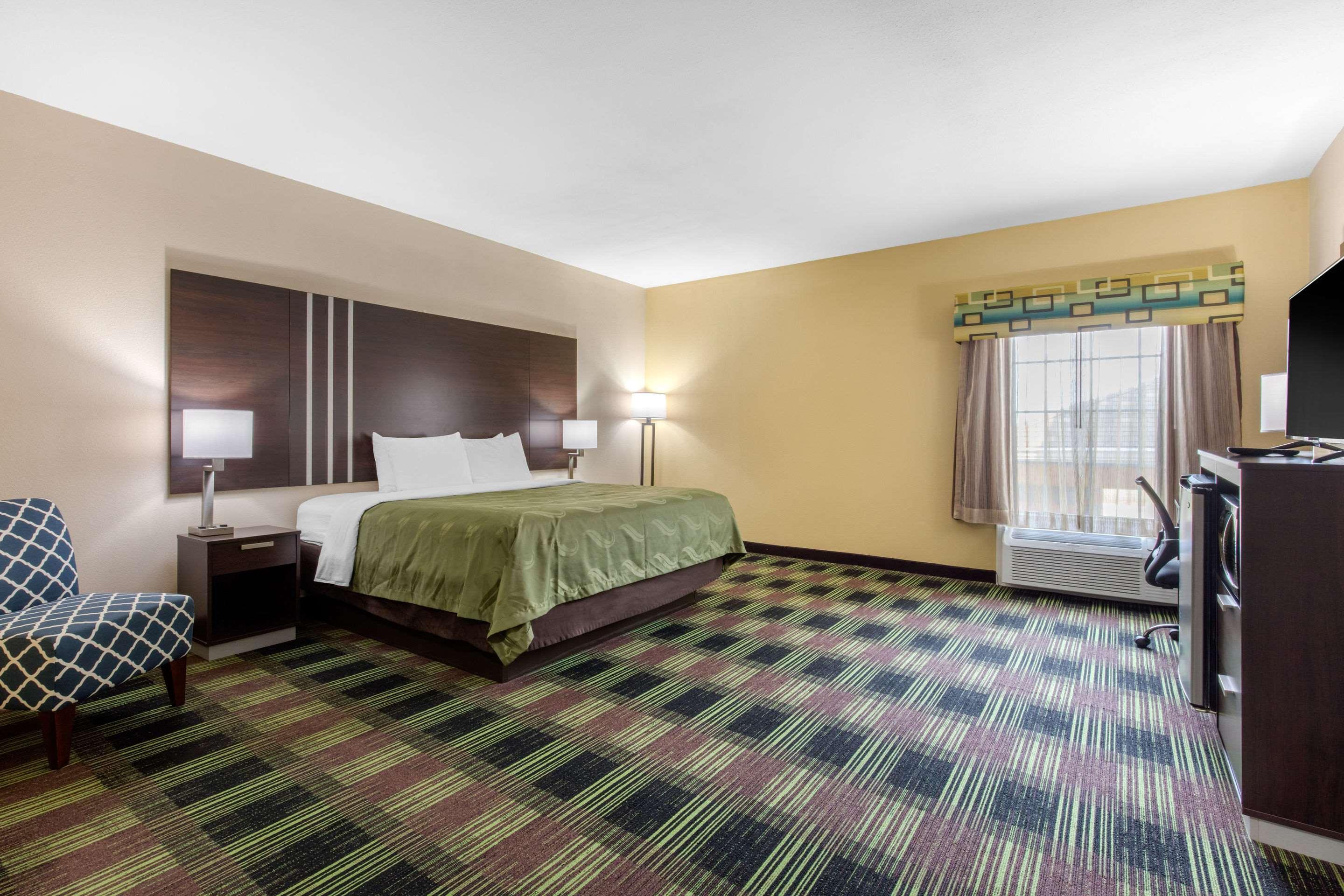 Quality Inn カディス  エクステリア 写真