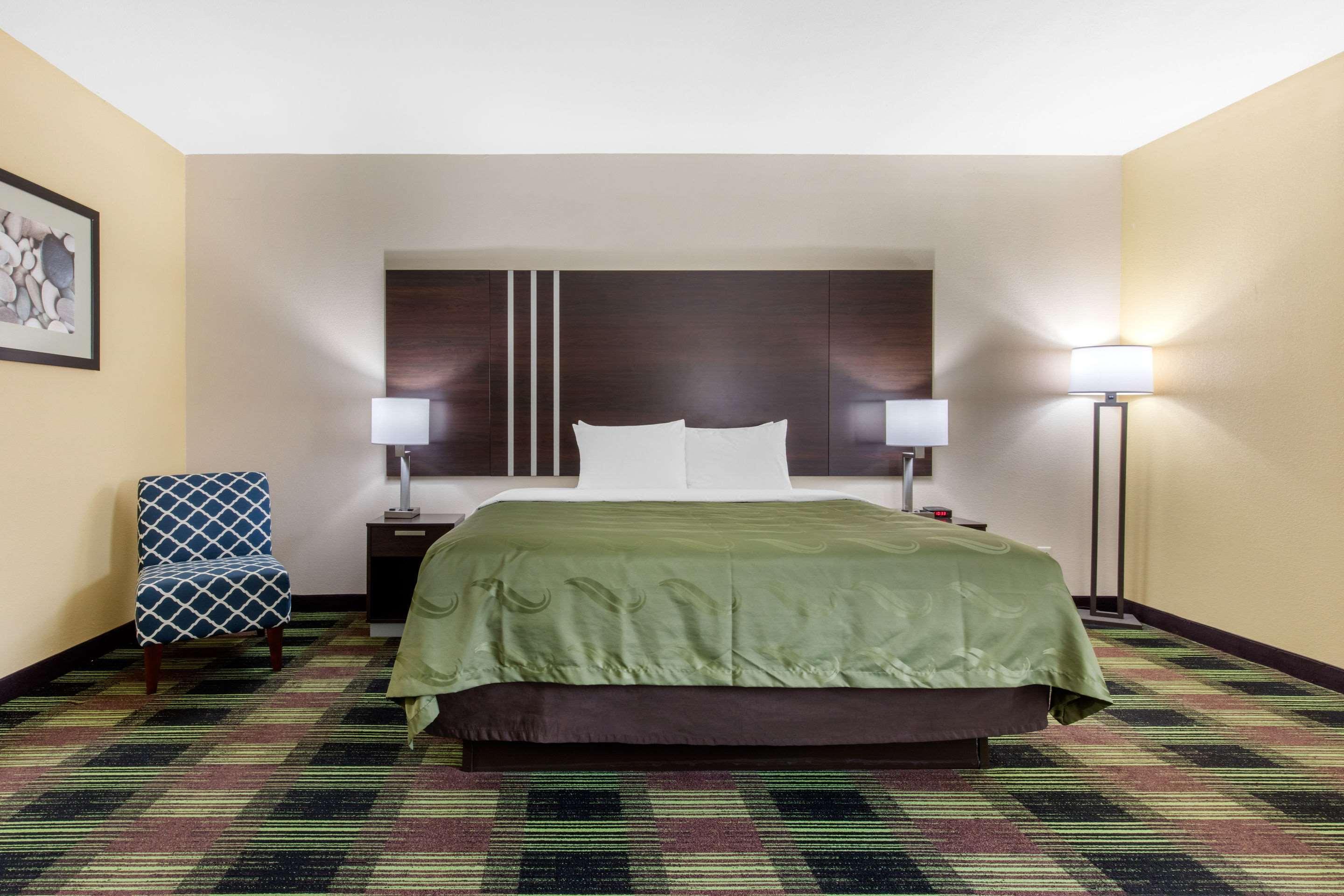 Quality Inn カディス  エクステリア 写真