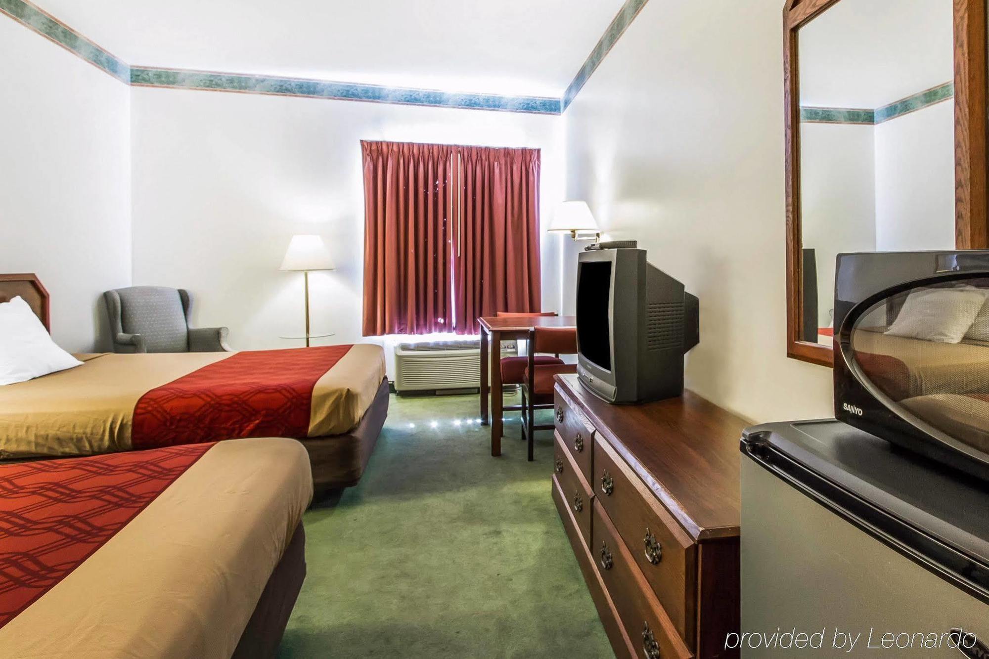 Quality Inn カディス  エクステリア 写真